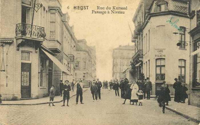 Heust - Rue du Kursaal - Passage à  niveau