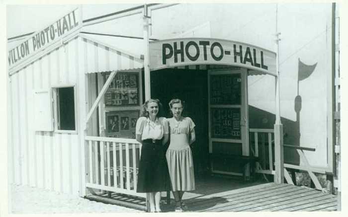 Photo Hall