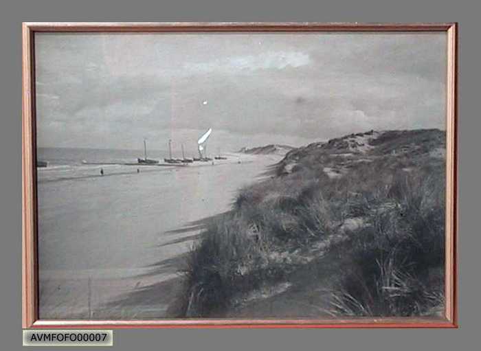 Boten op het strand te Heist.