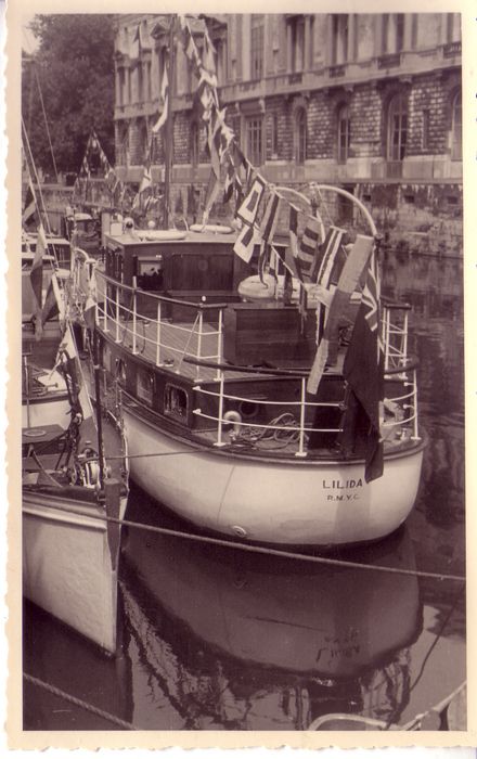 Yacht