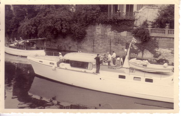 Yacht