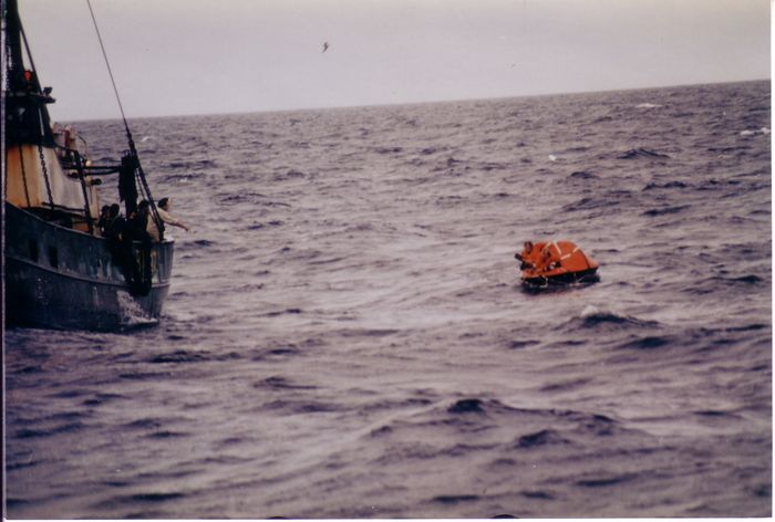 Zinkende visserboot