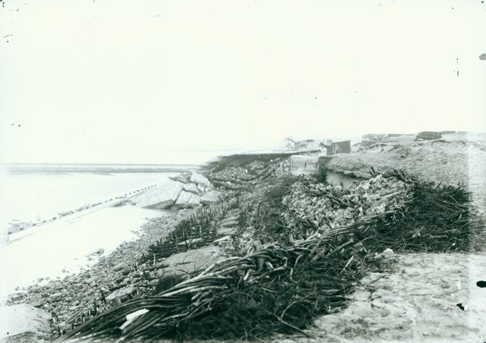 W.O. 1