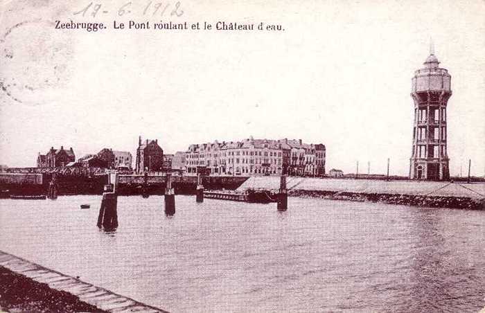 Zeebrugge - Le Pont roulant et le Château d'eau