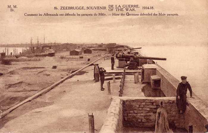 Zeebrugge - Souvenir de la guerre 1914-1918 - 8b - Comment les Allemands ont défendu les parapets du Môle