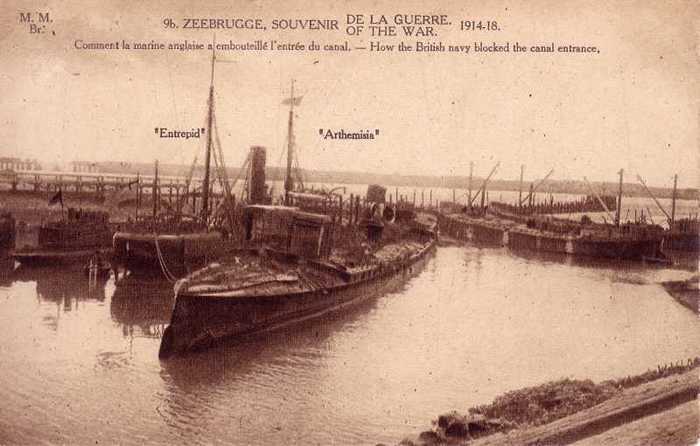 Zeebrugge - Souvenir de la guerre 1914-1918 - 9b - Comment la marine anglaise a embouteillé l'entrée du canal