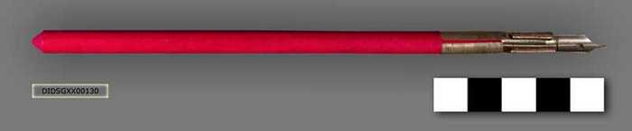 Rode penhouder met pen - DIDSGXX00130 Rode penhouder met pen