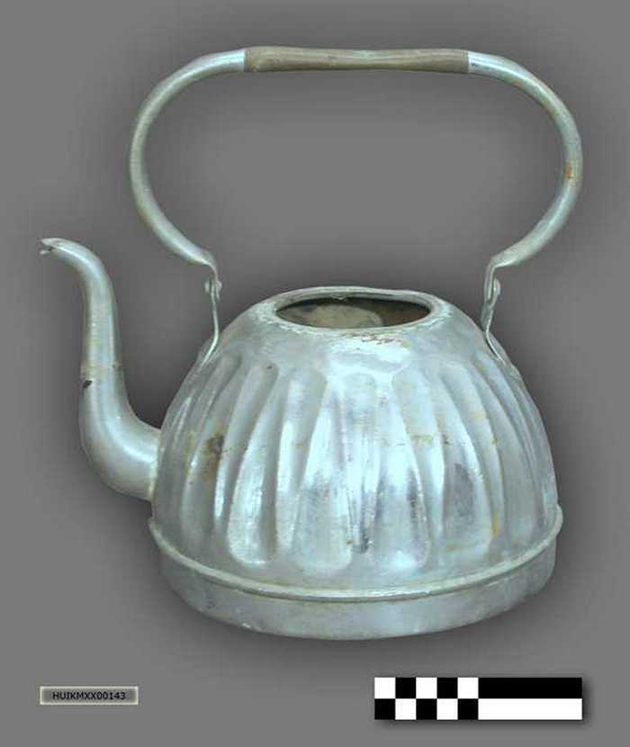 Metalen waterkoker