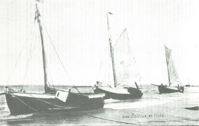 vissersboten op strand