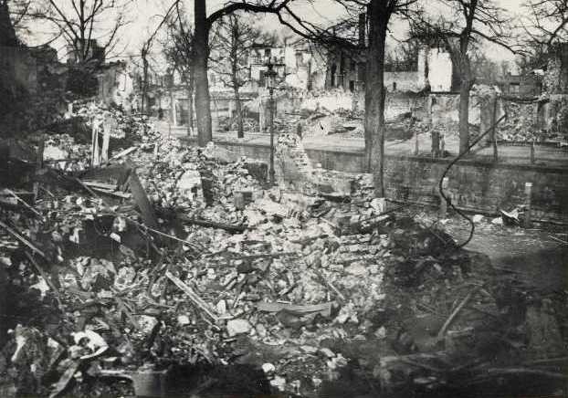 1944 5