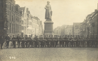 troepen-radfahrkomp-3-matr-reg-jan-van-eyckplein-1915-320